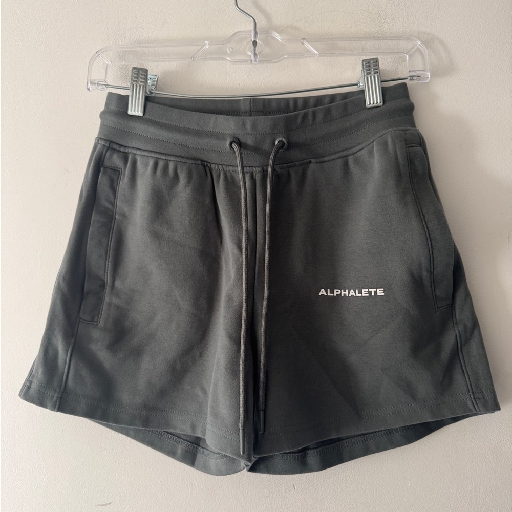 Alphalete Women's Essential Core Shorts Charcoal Gray Drawstring Pockets Stretch - Picture 2 of 7